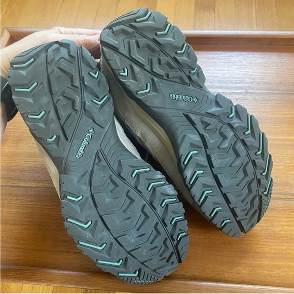 Columbia Crestwood Mid Top Women's Hiking/Trail Shoe - Picture 8 of 11